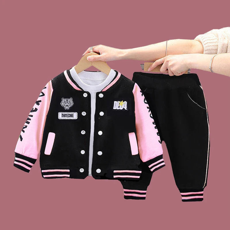 **Conjunto de Ropa para Niños: Chaqueta de Tigre y Pantalones**